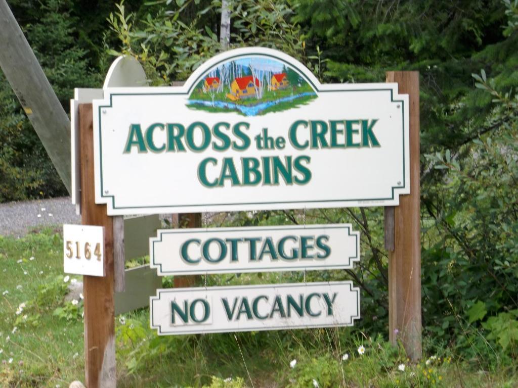 Across The Creek Cabins Villa Clearwater Exterior photo